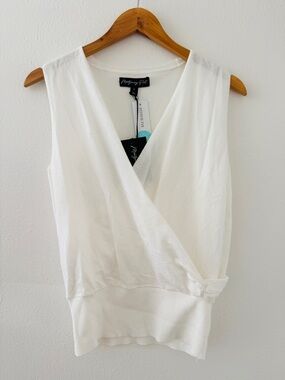 NWT Montgomery Post White Sleeveless Top